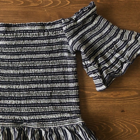 2/$25 Maurices Off Shoulder Peasant Top Blue Small - Picture 2 of 5